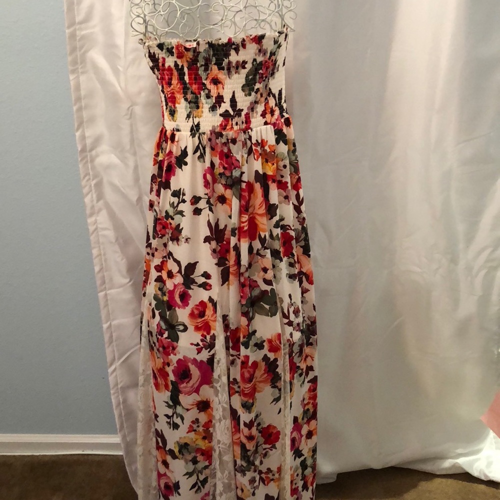 NWT Floral Maxi Dress with Lace, never worn